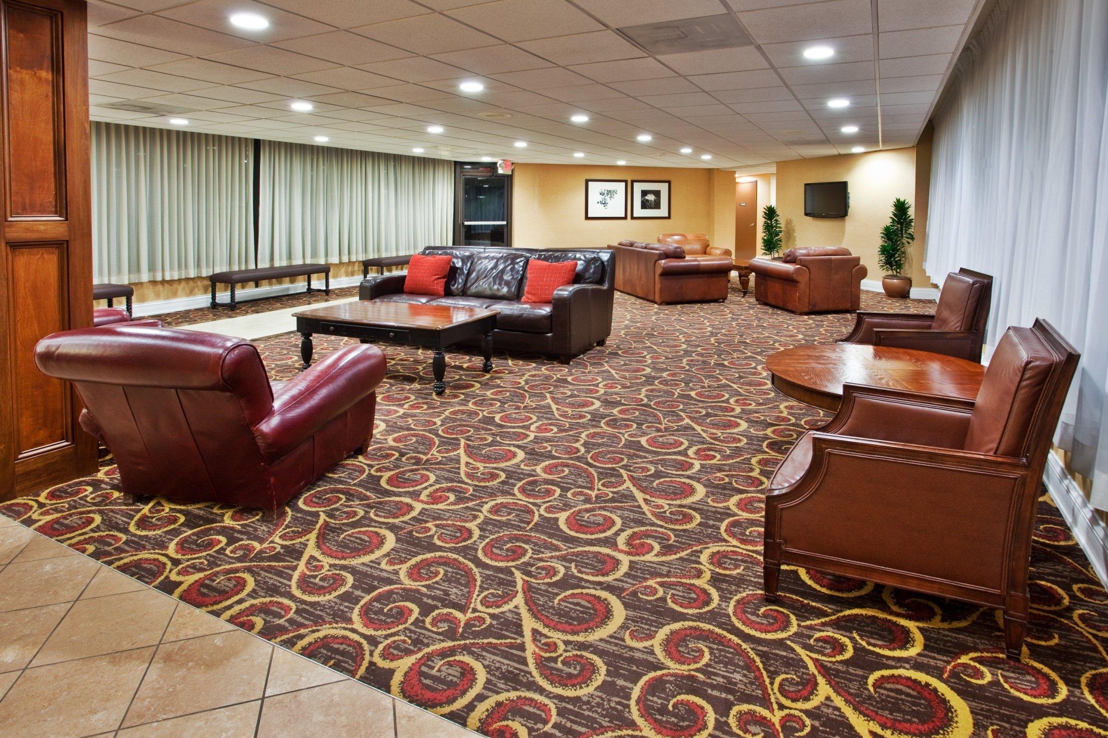 Ramada By Wyndham Cleveland Independence Hotel Exterior photo